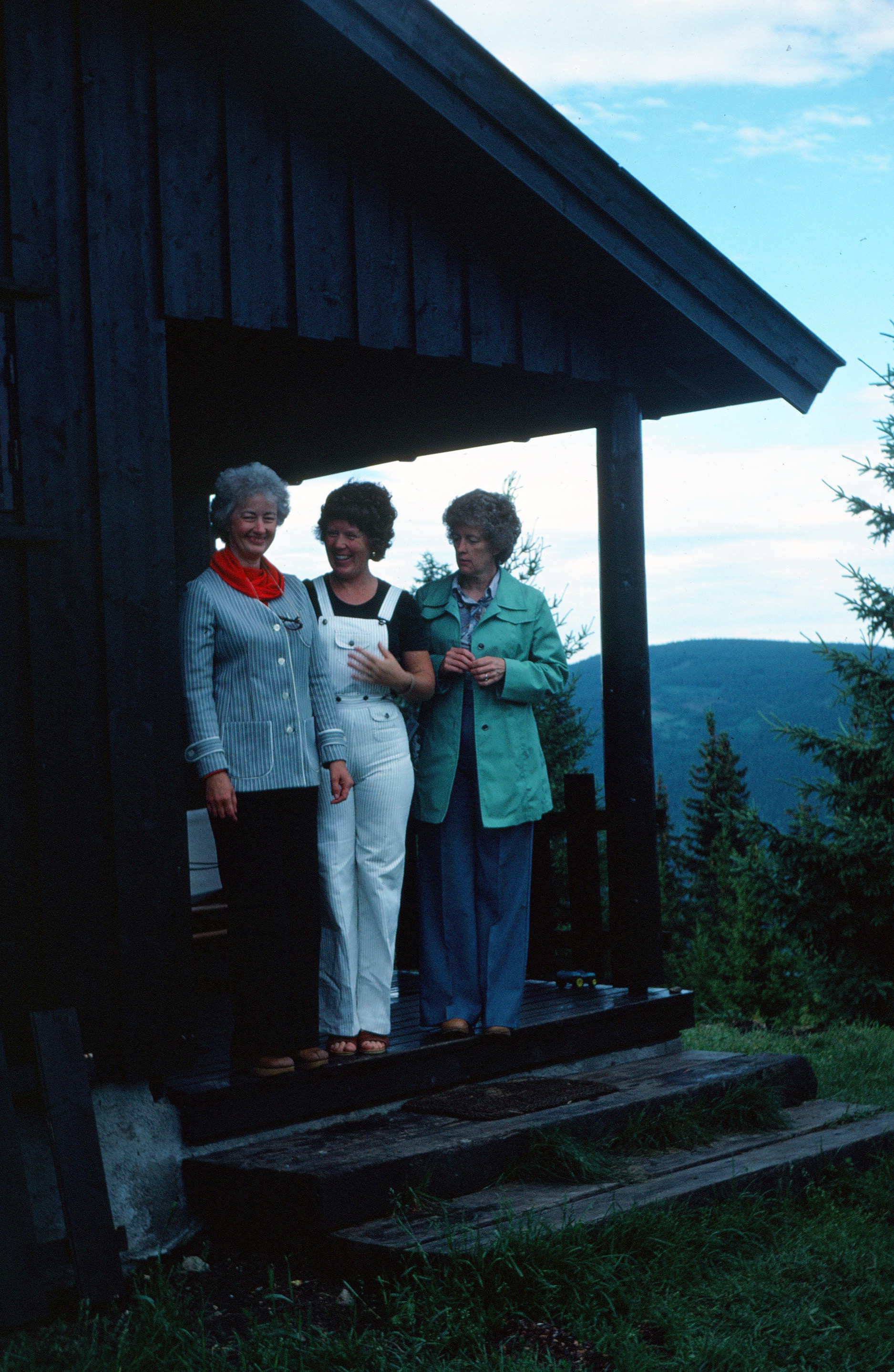 Louise, Anne Ma & Mary