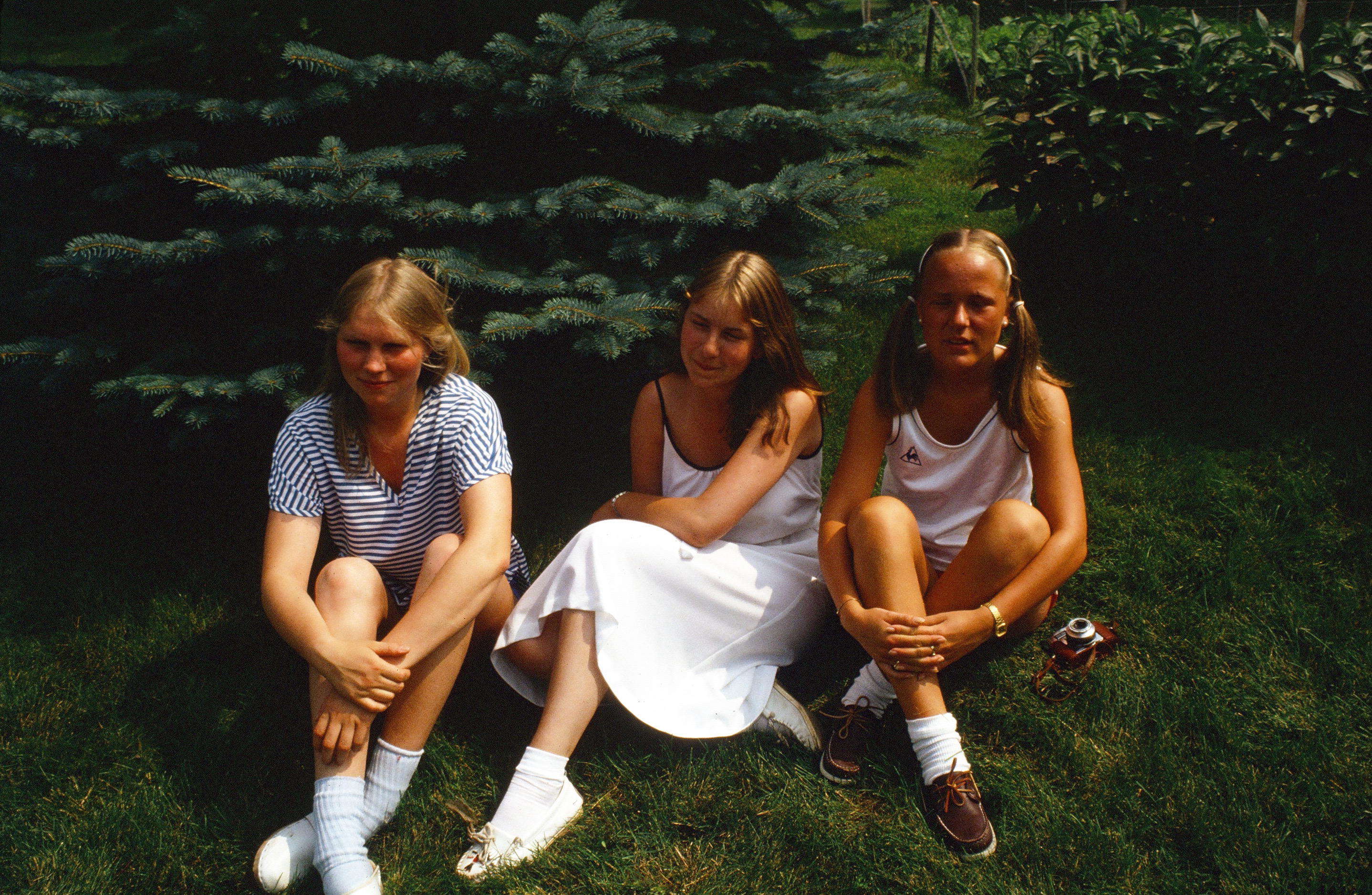3 Girls in the grass