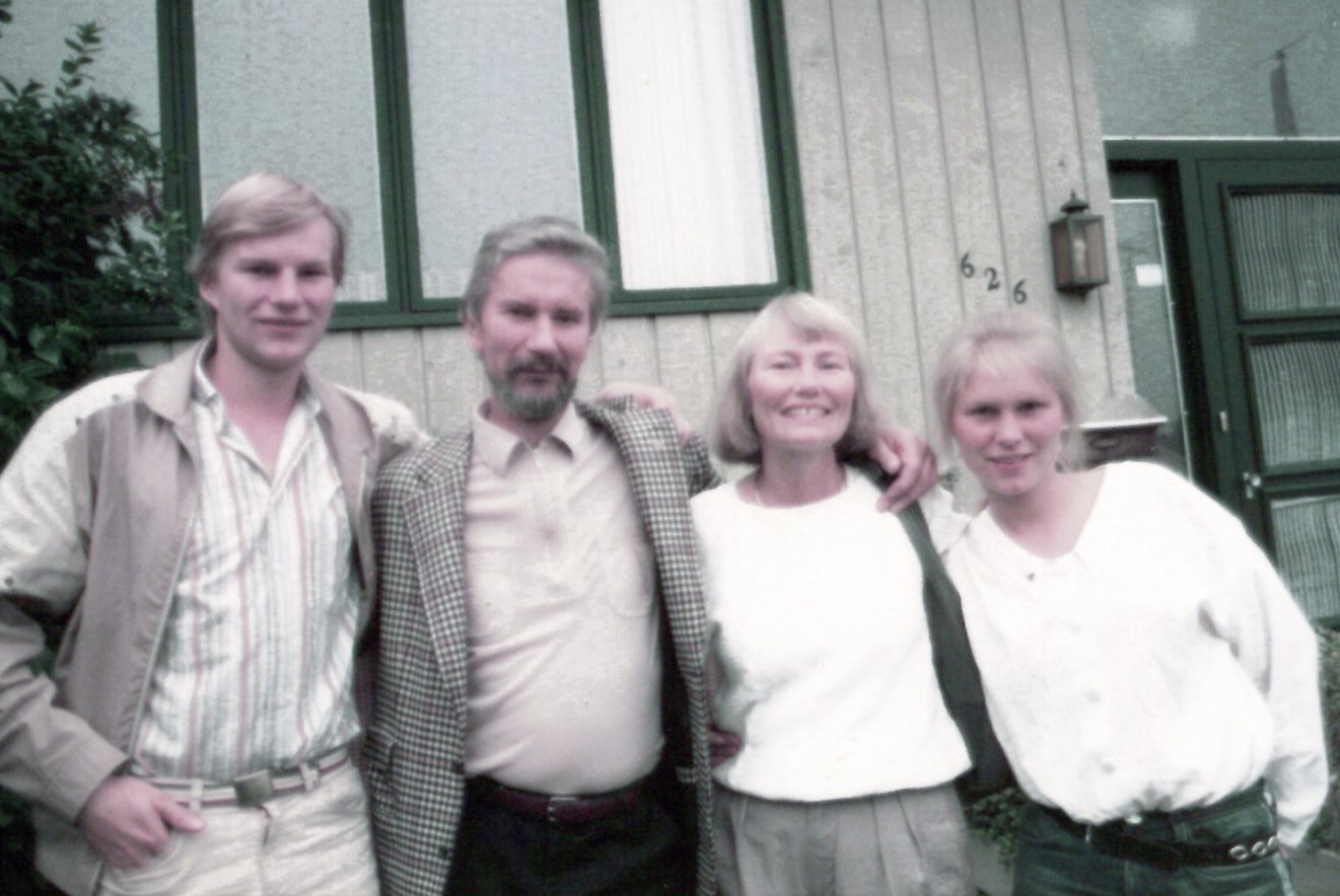 Torfinn & Edna w/ their kids Finn & Hege